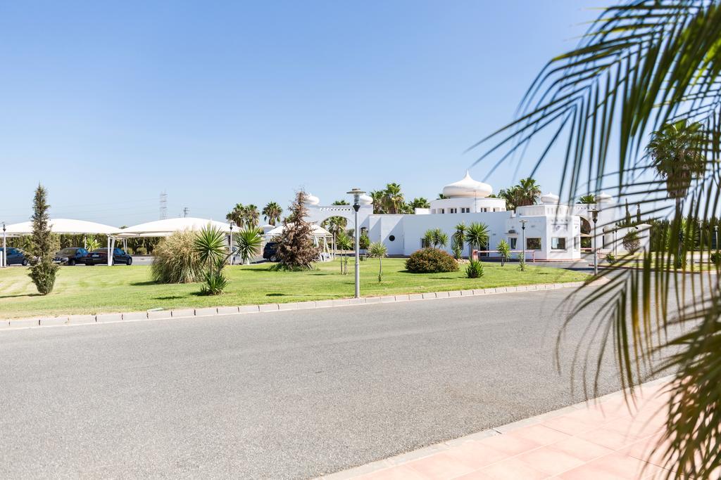 Hotel Alkalat Alcala de Guadaira Exterior photo