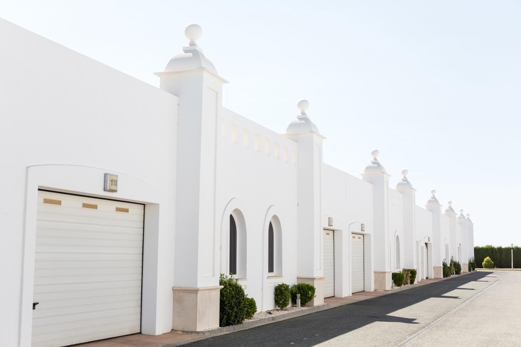 Hotel Alkalat Alcala de Guadaira Exterior photo