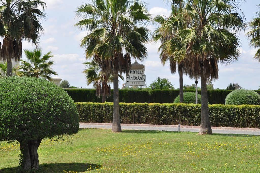 Hotel Alkalat Alcala de Guadaira Exterior photo
